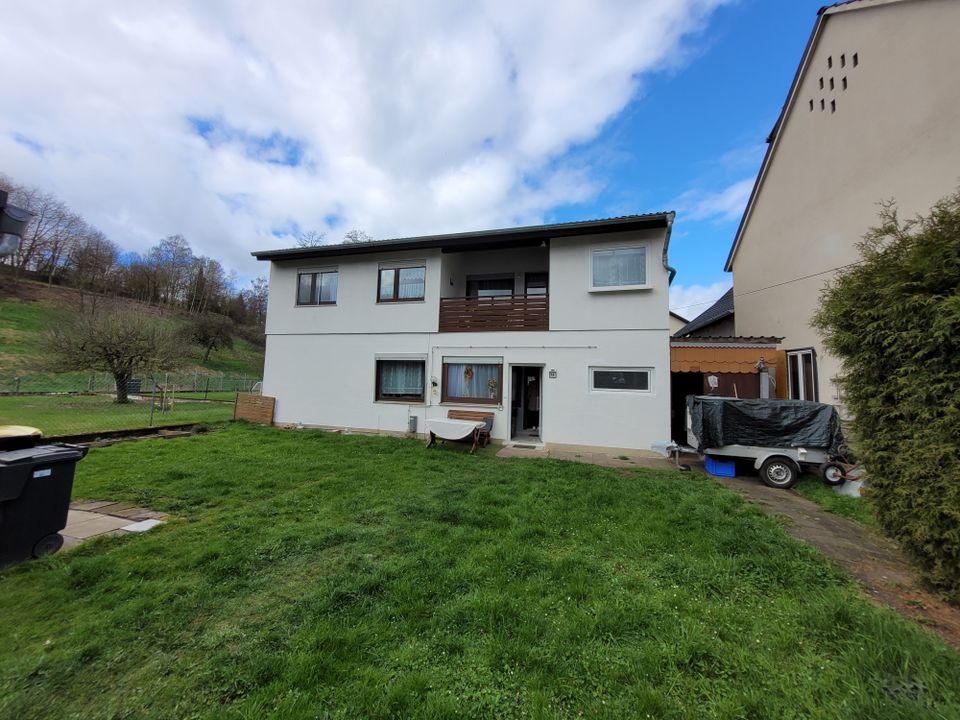 KLEIN UND ÜBERSCHAUBAR!!! Gemütliches Einfamilienhaus am Fuße der Burg Herzberg in Breitenbach am Herzberg