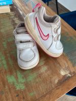 Turnschuhe Nike 23,5 Brandenburg - Jüterbog Vorschau