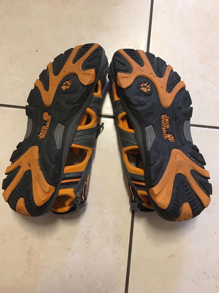 Wanderschuhe, Sandalen, Aquaschuhe Jack Wolfskin, Gr 40 in Kehl