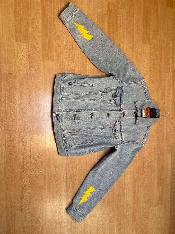 Levis x Pokemon Jeansjacke in Cham