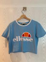 Ellesse Crop T-shirt Hellblau Größe M Nordrhein-Westfalen - Herne Vorschau
