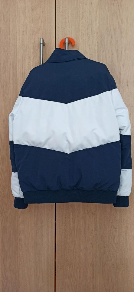 Jungen Winter Jacke Tommy Hilfiger Gr. 152 in Düsseldorf