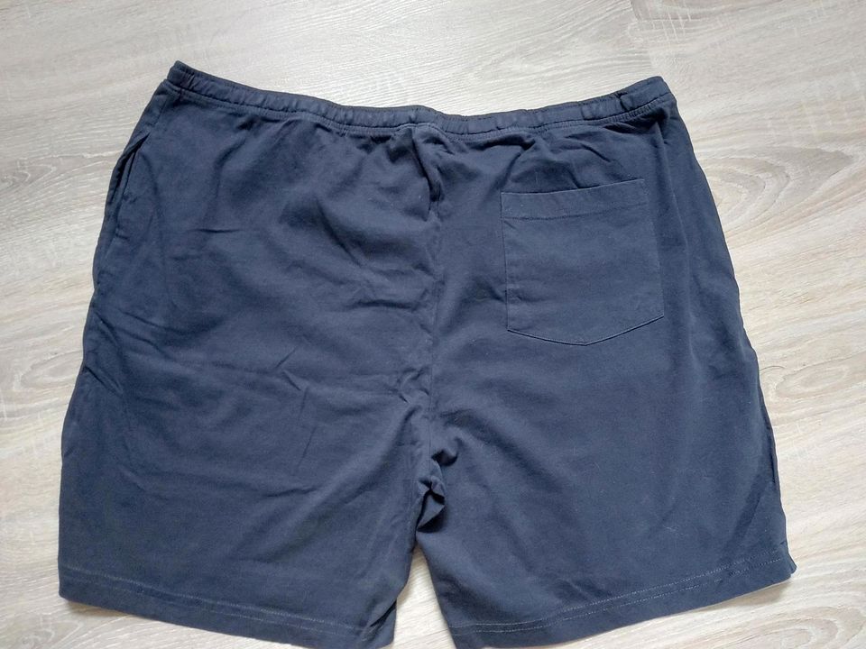 Herren Livergy Shorts mit Taschen in XL in Gütersloh