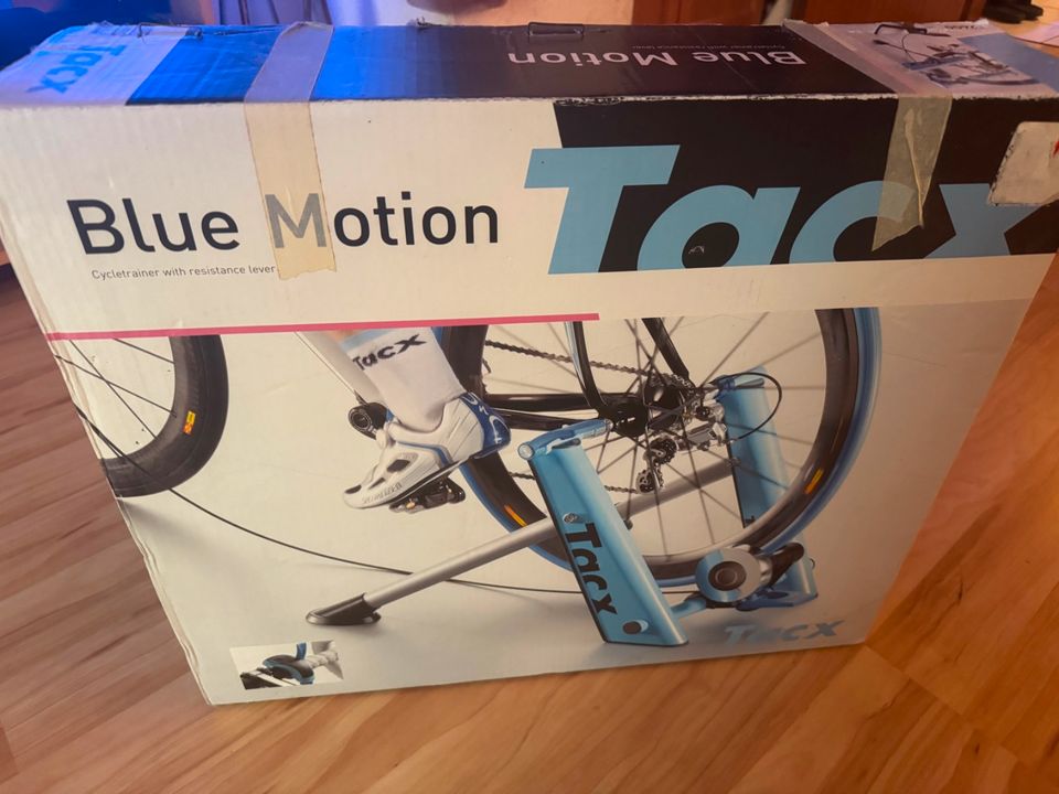 Blue Motion Tracx Heimtrainer Fahrrad / Rollentrainer in Berlin