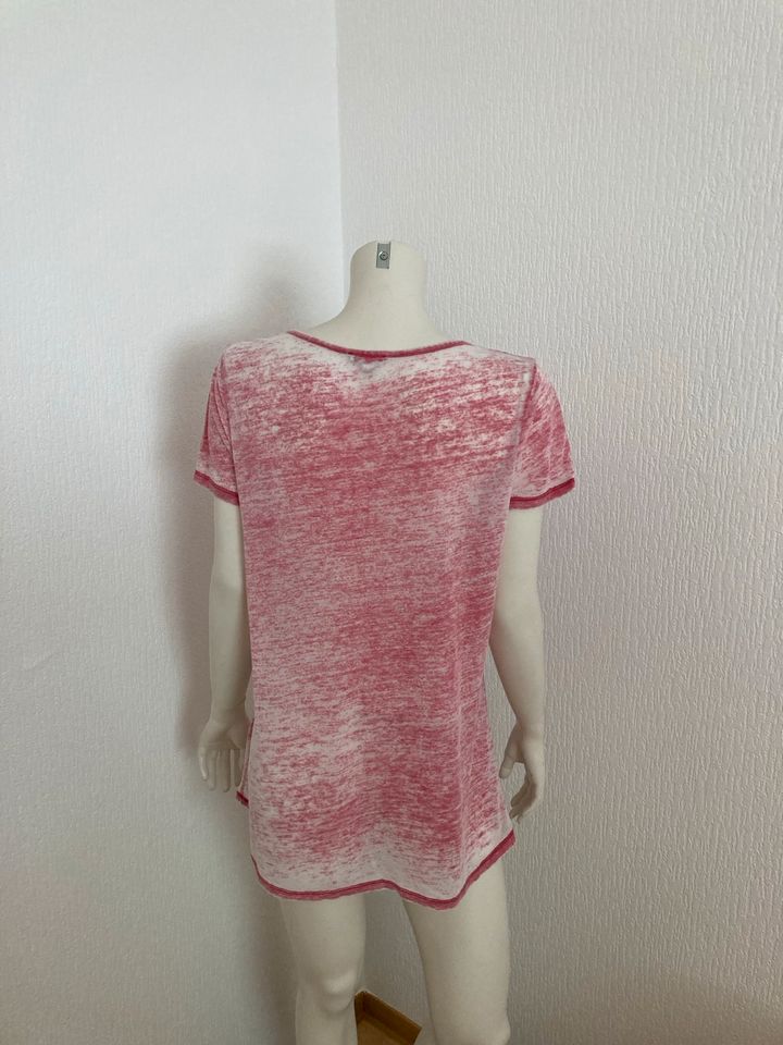 T-Shirt im used Look mit Pailletten in Osnabrück