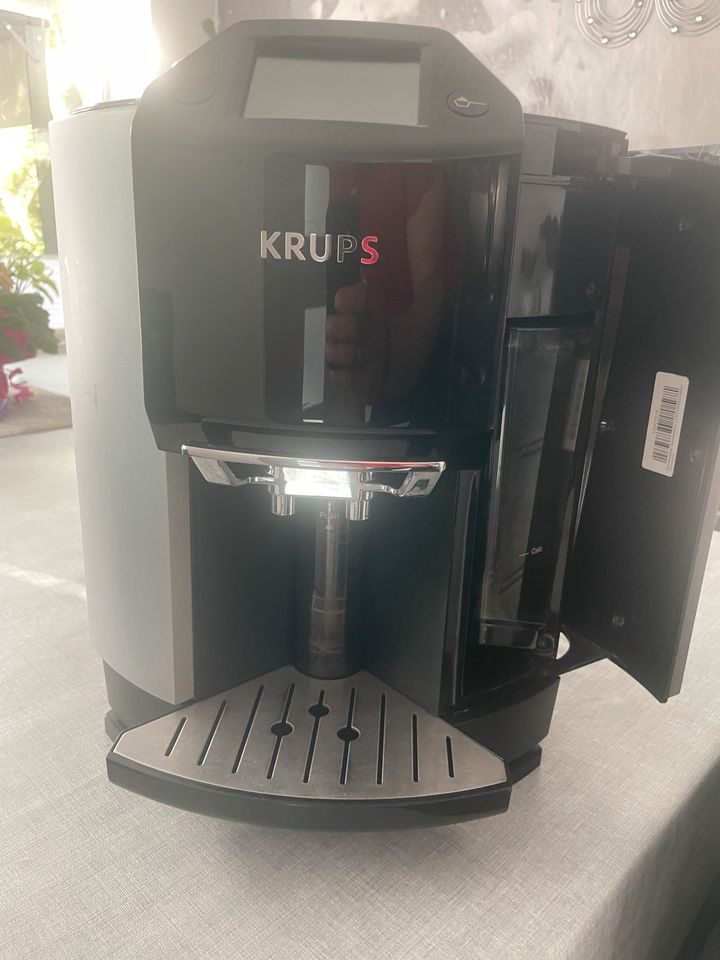 Krups ea9010 Kaffeevollautomat in Züssow