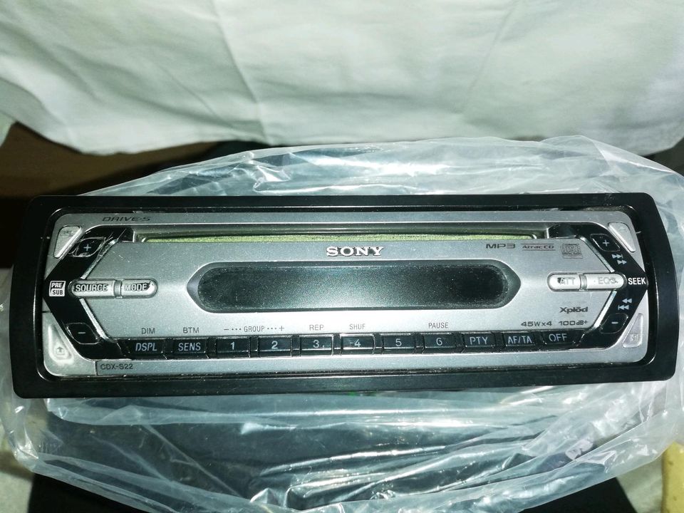 Sony Autoradio m. CD/MP3-Player in Duisburg