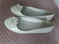 Mädchen Ballerinas weiß/ Creme Niedersachsen - Göttingen Vorschau