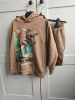 Zweiteiliges  Sweatshirt Set Hose Hoodie Jurassic World H&M Gr. 1 Niedersachsen - Leiferde Vorschau