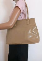 Beige Henkel-Tasche / Schultertasche Friedrichshain-Kreuzberg - Kreuzberg Vorschau