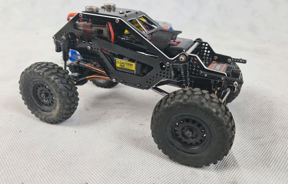 AXIAL SCX24 RedBull Touareg (No TRX4M, Fcx24) in Oppershausen