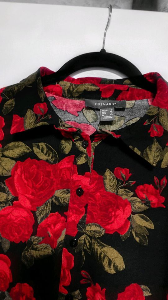 Minikleid Kleid Bluse Kleidbluse Rosen Blumen Floral Rot schwarz in Frankenthal (Pfalz)