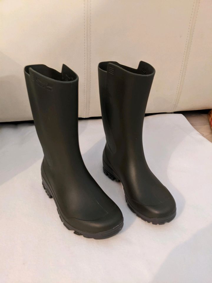 Decathlon Regenstiefel Kinder Regenstiefel Gr. 31-32 wie neu! in Kiel -  Kronshagen | Gebrauchte Kinderschuhe Größe 31 kaufen | eBay Kleinanzeigen  ist jetzt Kleinanzeigen