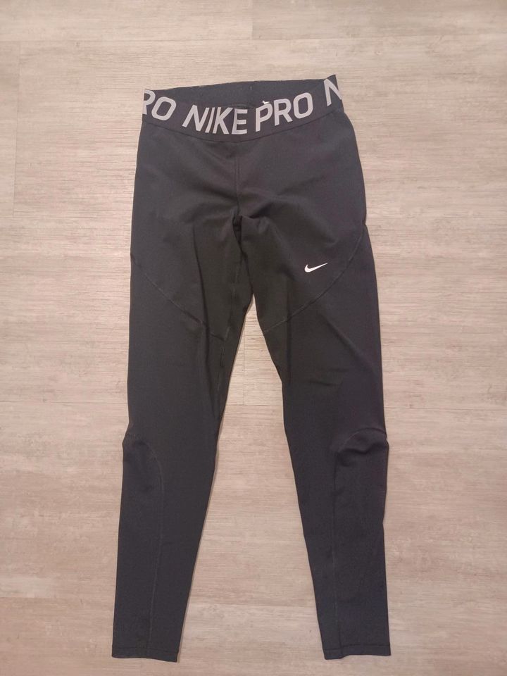 Nike Pro Leggings Pants Tight Shorts in Mülheim (Ruhr)