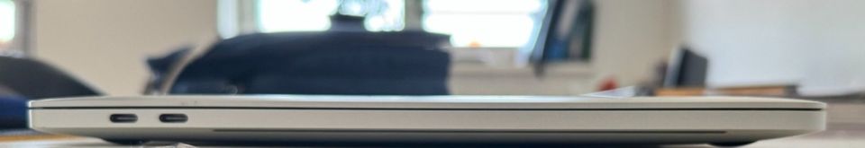 Apple Macbook Pro 15" i7 2017 - Bildschirm ist kaputt in Berlin