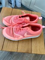 Nike sneaker neon orange Niedersachsen - Wasbüttel Vorschau