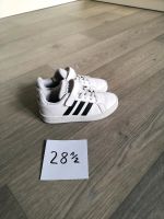 1 paar Schuhe Turnschuhe Sneaker Adidas weiß Gr 28,5 28 1/2 Sachsen - Pulsnitz Vorschau