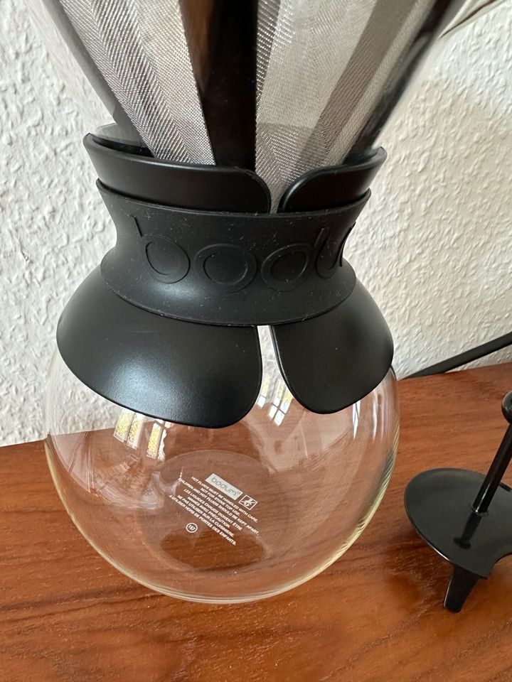 Bodum Pour Over Kaffeebereiter Kaffeemaschine Drip Coffee Schwarz in Berlin