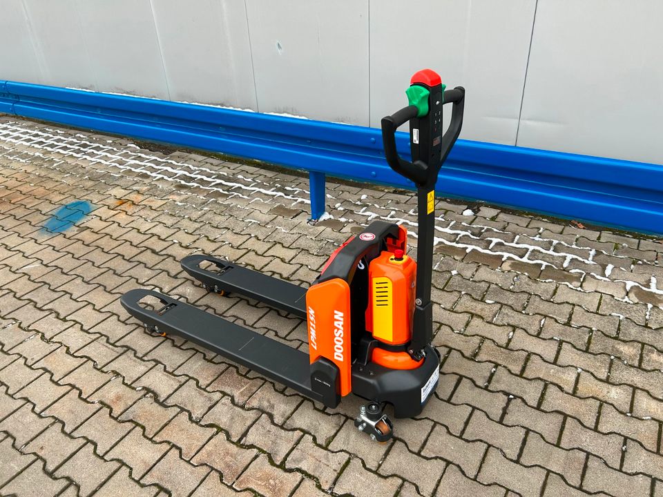 Doosan LPM15 Elektrischer Hubwagen Ameise Stapler Netto: 1.790€ in Heek