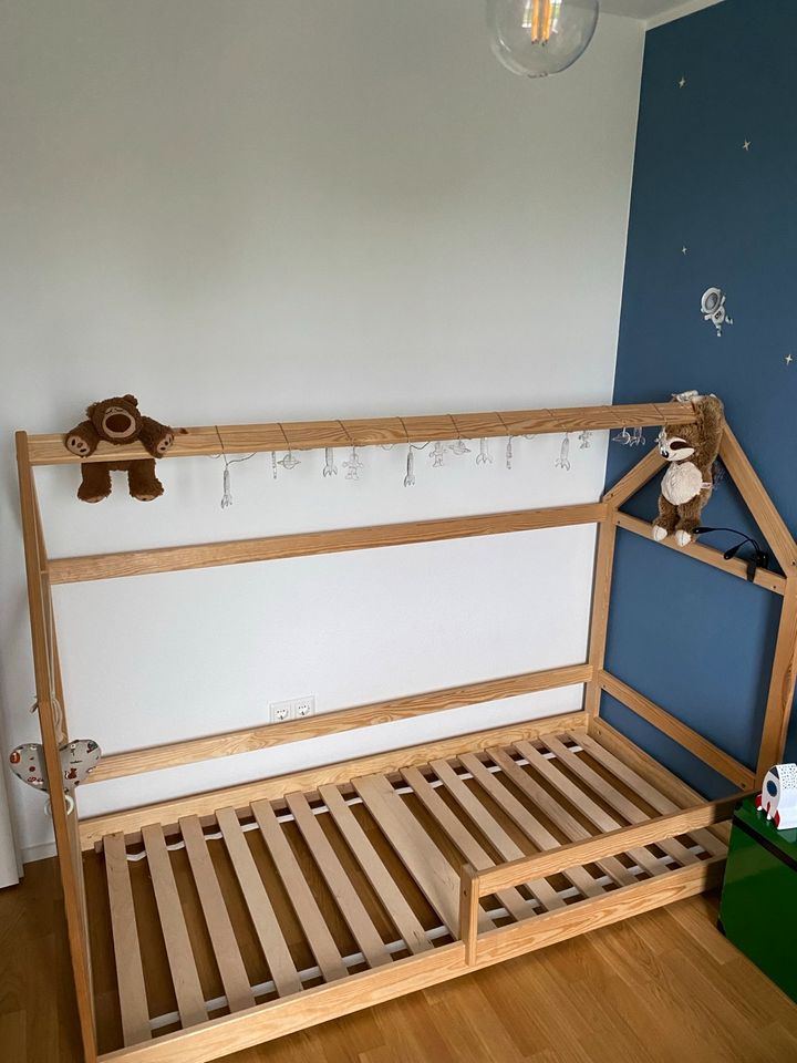 Kinderbett in Ötigheim