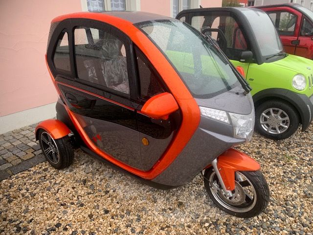 Kabinenroller E-Milio 25 oder 45 km/h 3000 Watt in Otzing