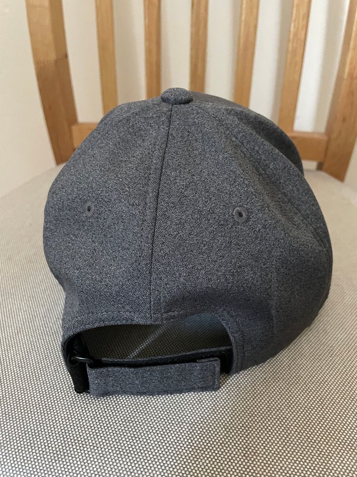 110 one ten flexfit tech yupoong Cap Baseballcap in Lübeck