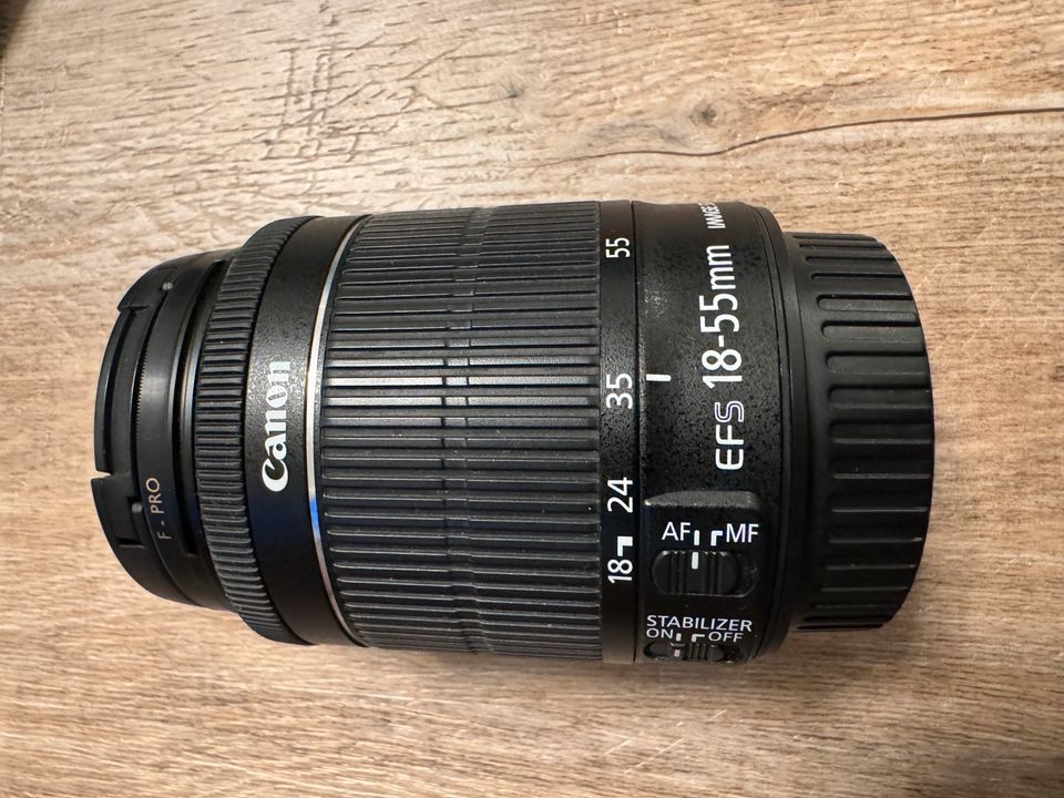 Canon EOS 700D Objektiv Kamera Spiegelreflexkamera Zubehör in Radebeul