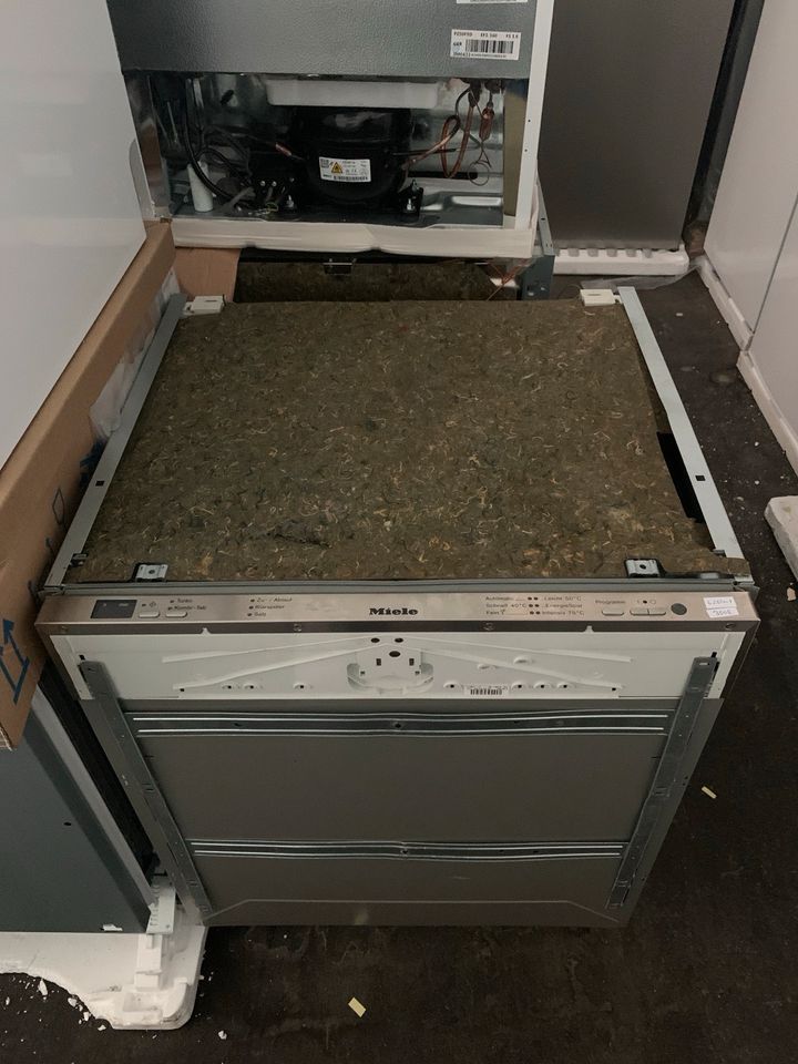 Miele Spülmaschine vollintegriert G1275 Vi Eco Top Zustand in Bonn