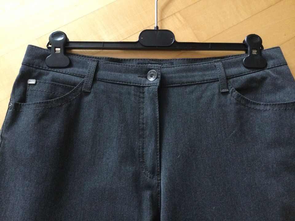 Damen Jeans Brax Carola 42 K dunkelgrau in Hessen - Marburg | eBay  Kleinanzeigen ist jetzt Kleinanzeigen