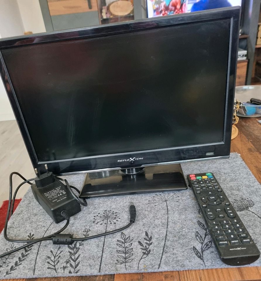 LCD TV, 16 Zoll, Reflexion in Salzgitter