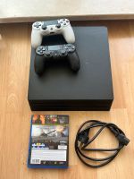 PlayStation 4 pro 1 TB 2 Controller 2 spiele München - Allach-Untermenzing Vorschau