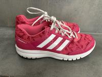 Adidas Damen Schuhe / Sportschuhe / Größe 38 top erhalten Bayern - Donauwörth Vorschau