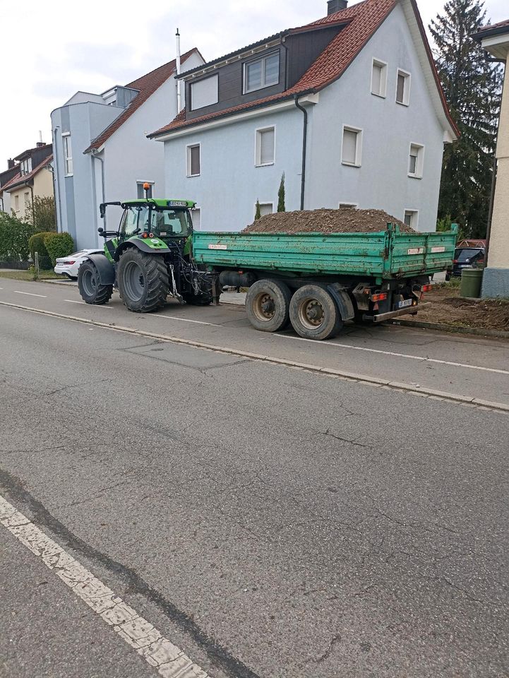 Transport Transportarbeiten Schlepper Tieflader Kipper in Markdorf