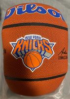 Wilson New York Knicks Basketball Größe 7 München - Schwabing-Freimann Vorschau