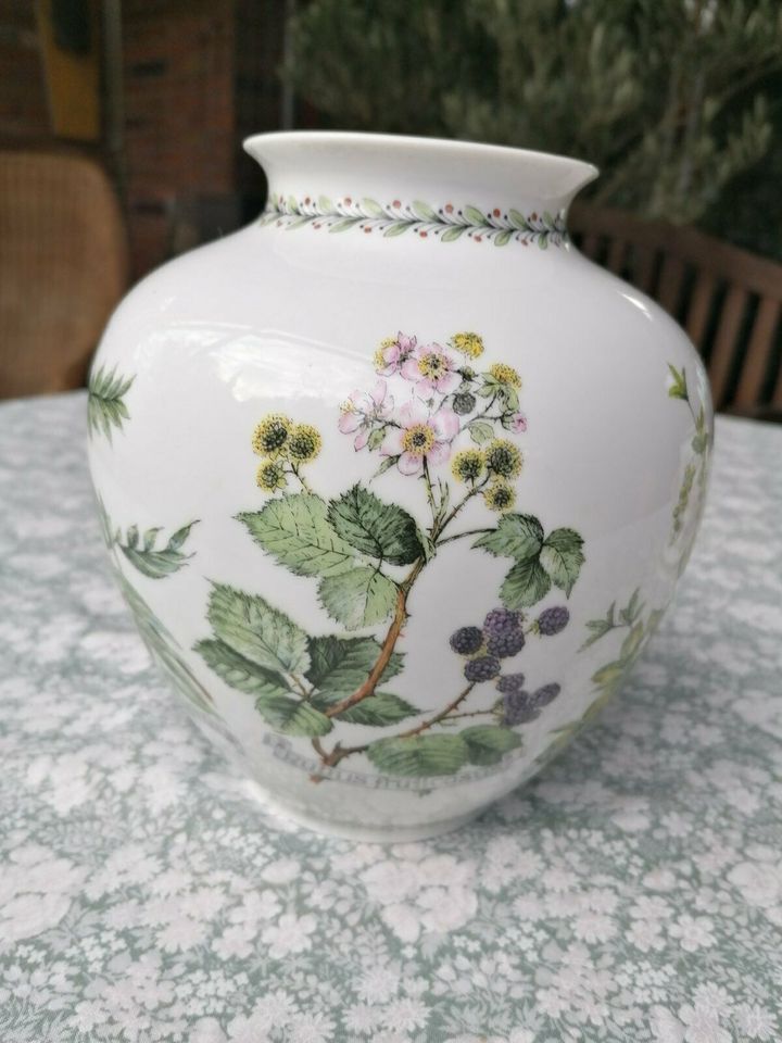 Kaiser Porzellan Vase und Bierkrug / Wildbeeren ,ca. 1980 in Abensberg