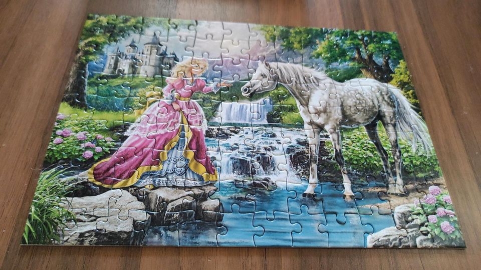 Puzzel 108 Teile 6 J Puzzle Prinzessin Pferd Schloss Castorland in Witten