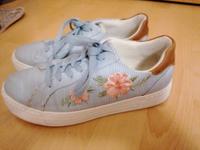 Sneaker Stoff weiß-blau gestreift blümchenmaster Größe 38 Deichma Thüringen - Erfurt Vorschau