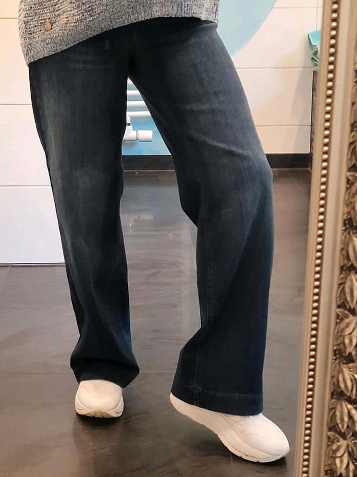 MAC Jeans NEUESTER SCHNITT GR.40/42 in Kulmbach