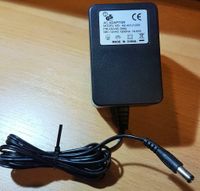 Original Netzteil AC Adaptor AE-48121200 Output 12 V/1200 mA Niedersachsen - Verden Vorschau