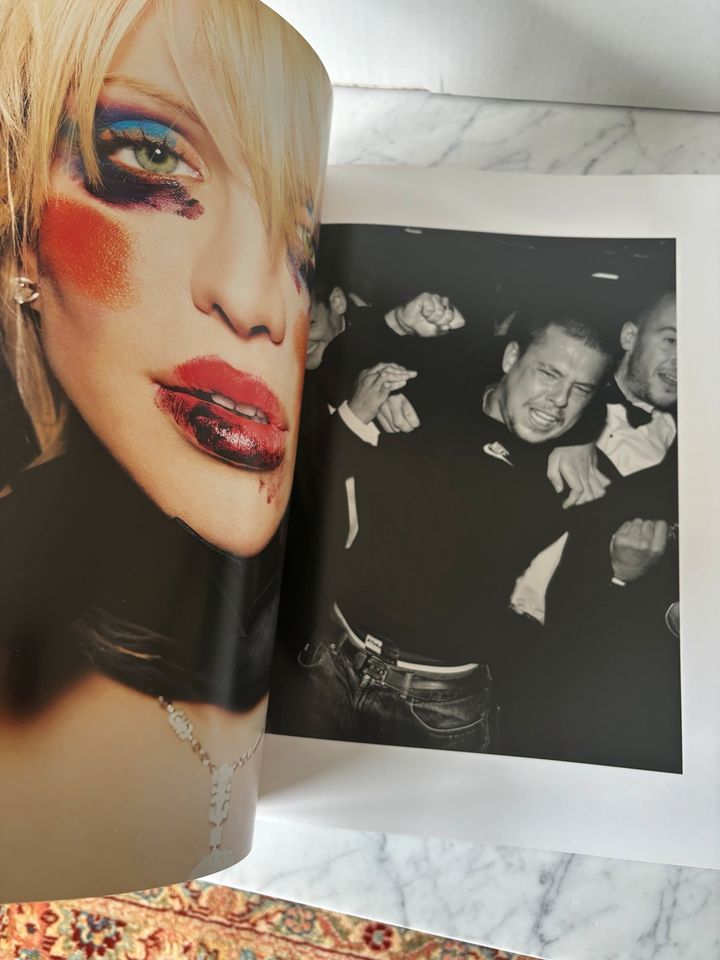 Mario Testino in your Face Foto Buch Book in Hamburg