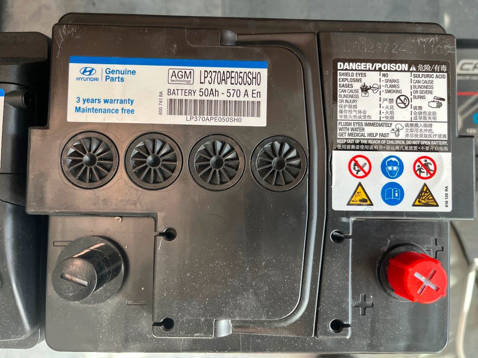 NEU! Verschiedene Original Hyundai Autobatterien in Nürnberg (Mittelfr)