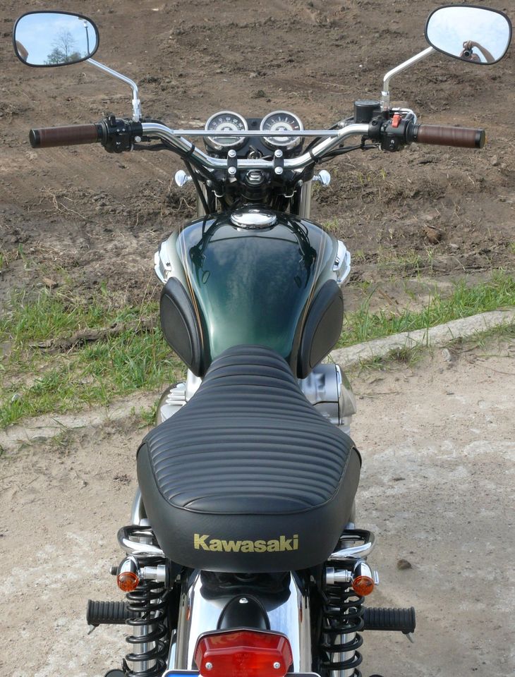 Kawasaki W 800 in Panketal
