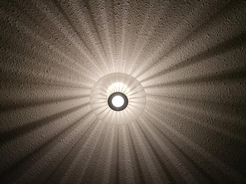 Deckenleuchte Deckenlampe Ø17cm Aluminium Glas Sonnenstrahl in Wiesbaden