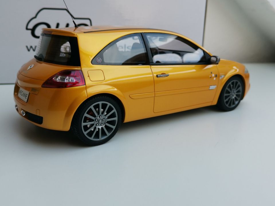 Otto-Models Renault Megane 2 RS F1 Team OT914 1:18 Ottomobile in Moers