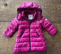 Moncler Daunenmantel pink Beere mit Kapuze Gr. 2A 92 München - Schwanthalerhöhe Vorschau