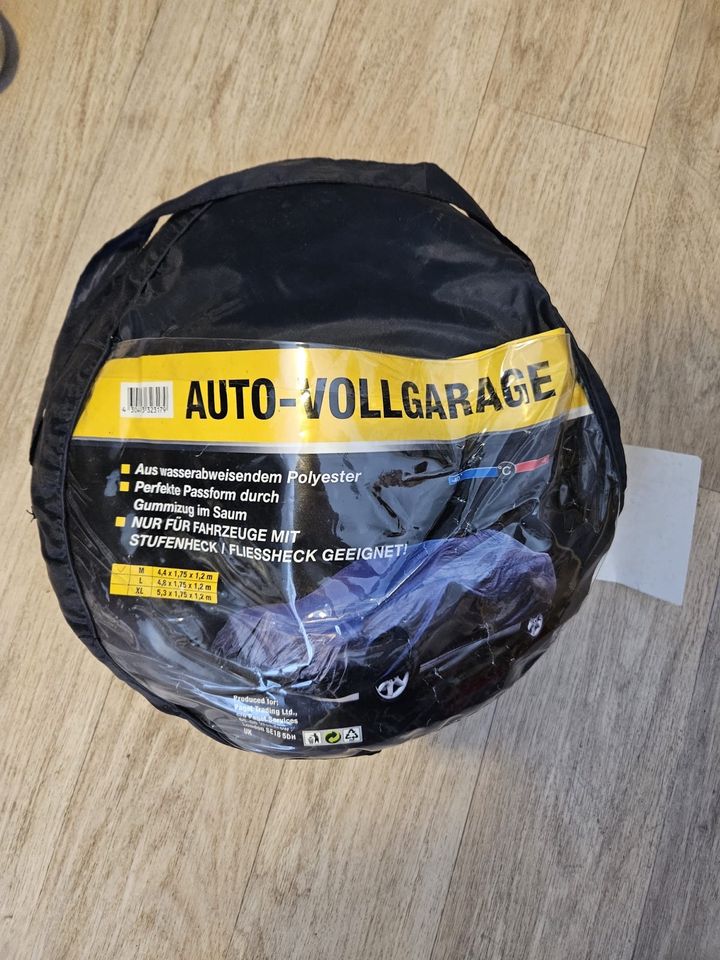 Auto Vollgarage Neu & OVP in Kitzingen