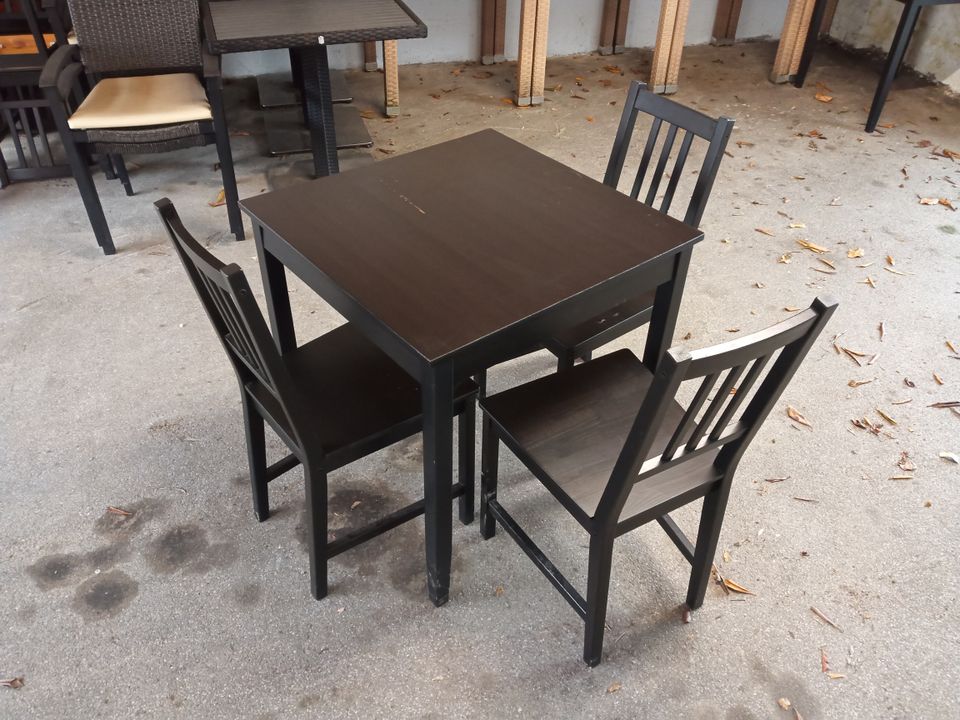Café Tische mit Stühlen gebraucht schwarz aus Holz in Neuss