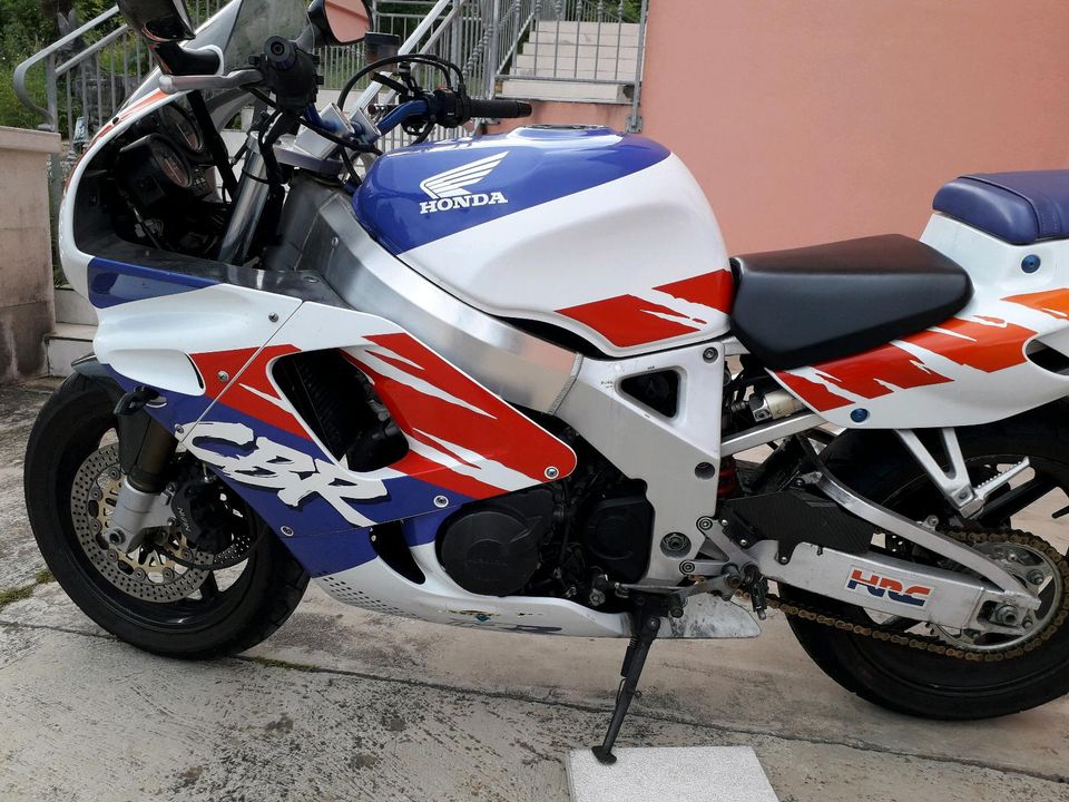 Honda cbr 900 1993 sc28 in München