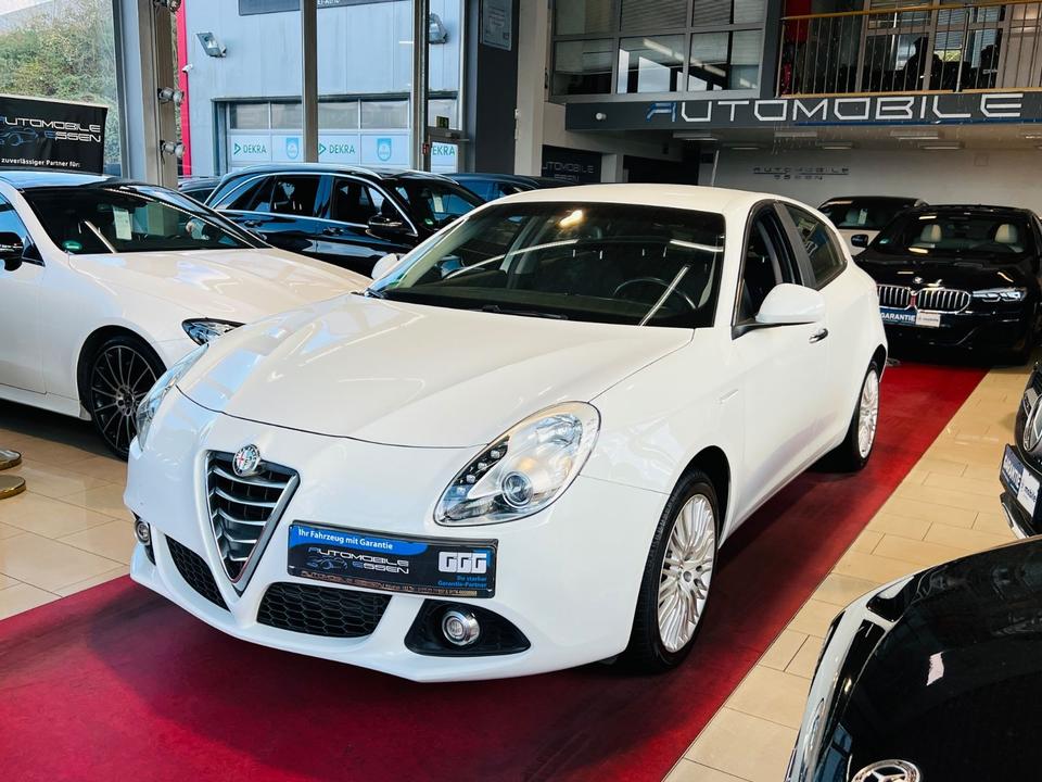 Alfa Romeo Giulietta Turismo|2.HAND|KLIMA|ALUFELGEN|EURO6 in Essen