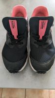 Turnschuhe/ Sneaker Nike Gr 35 Dresden - Wilschdorf Vorschau